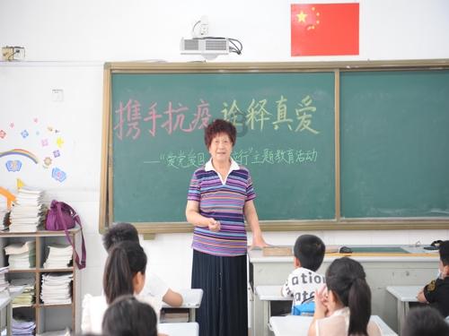 喜羊羊兄妹雪球大战3